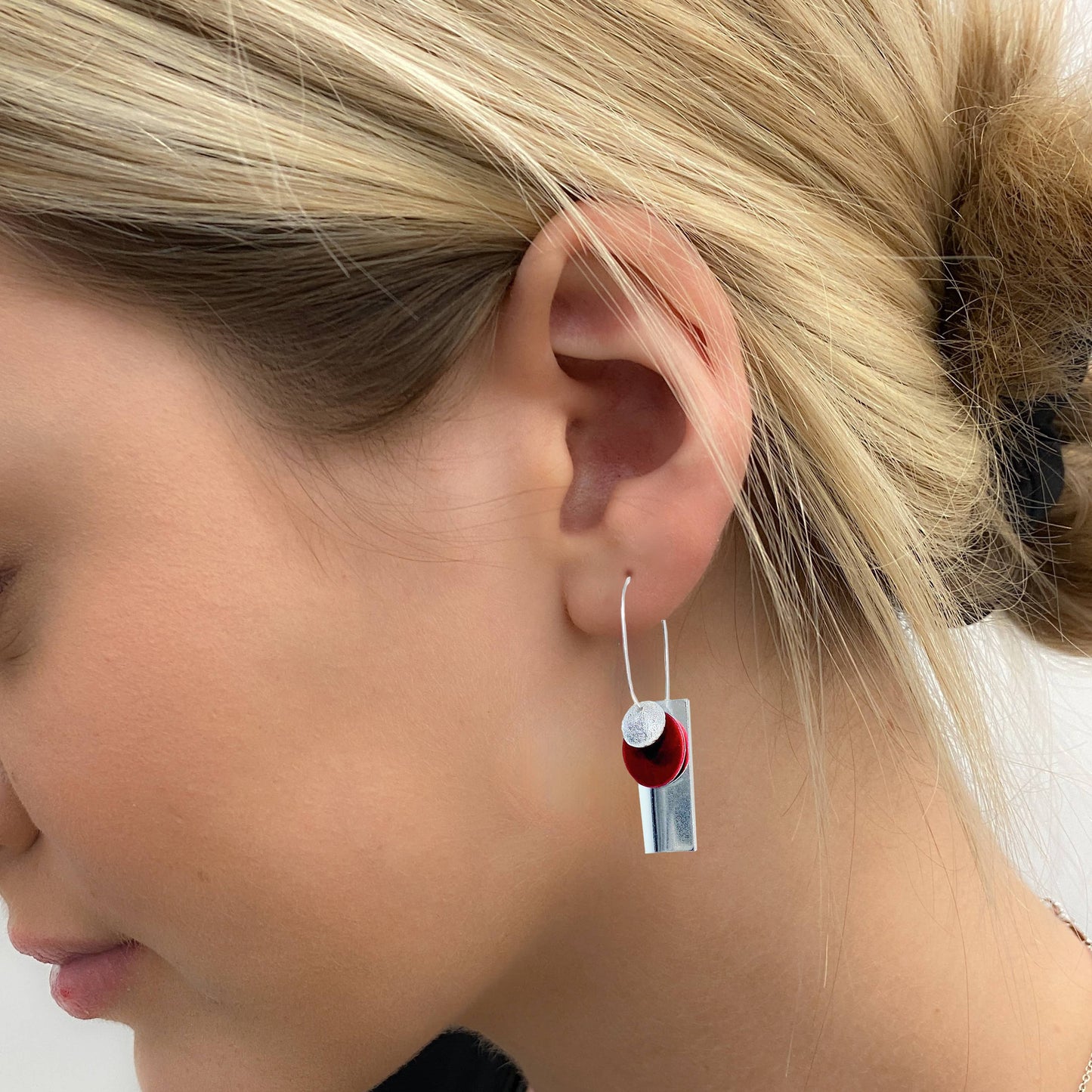 Conversations in Jewellery - RT38 - Earrings come with 8 interchangeable colours.