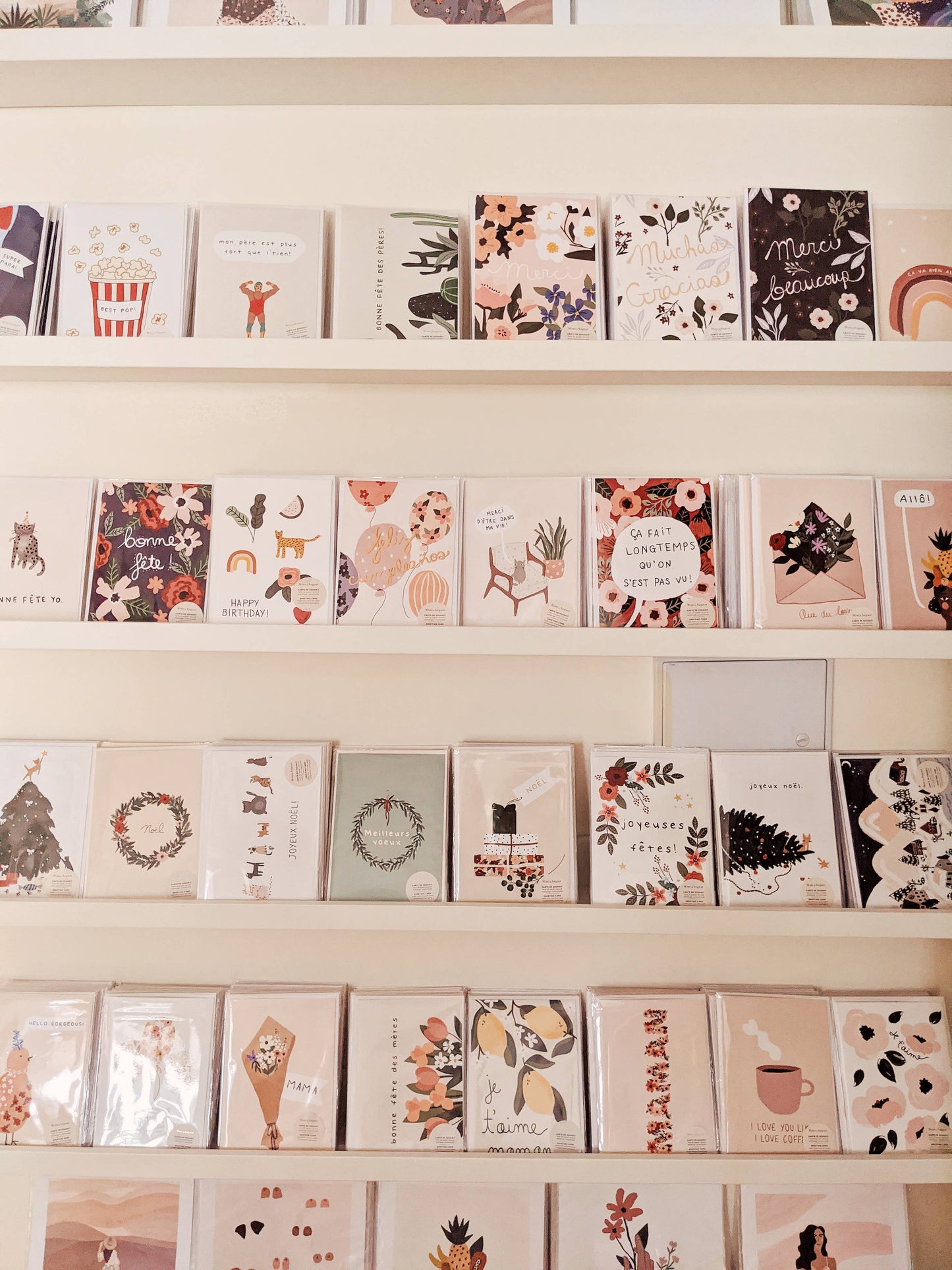 Mimi & August - Que du love Greeting Card