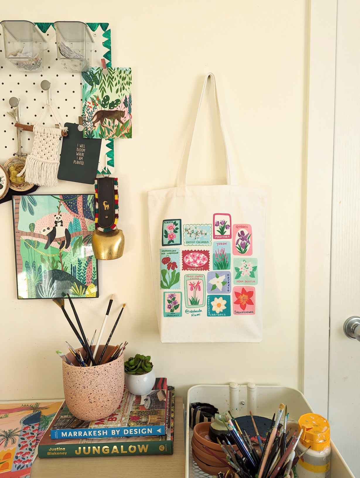 Nabeela Rumi - Canadian provincial flowers tote bag: Natural