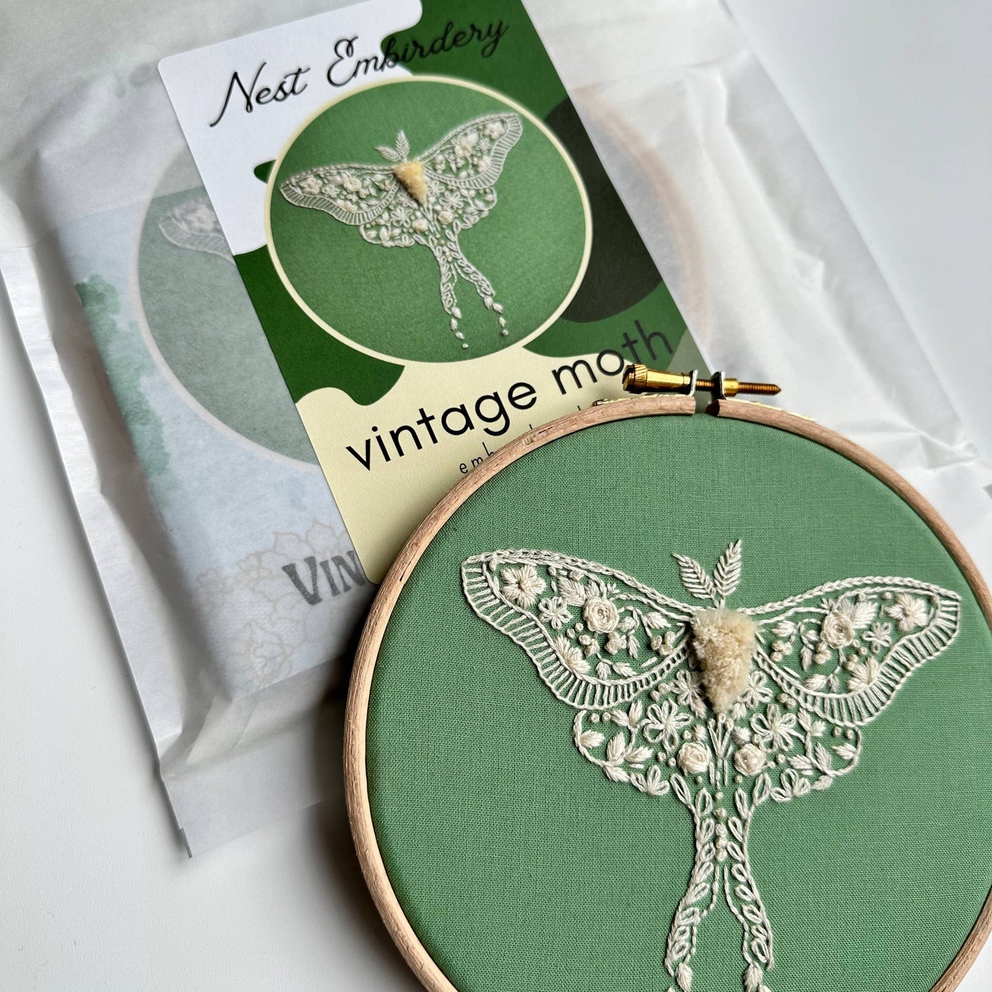 Nest Embirdery - Vintage Moth Kit