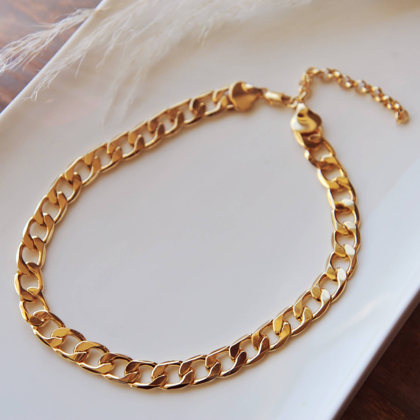 Oh So Lovely - Chunky Flat Link Necklace