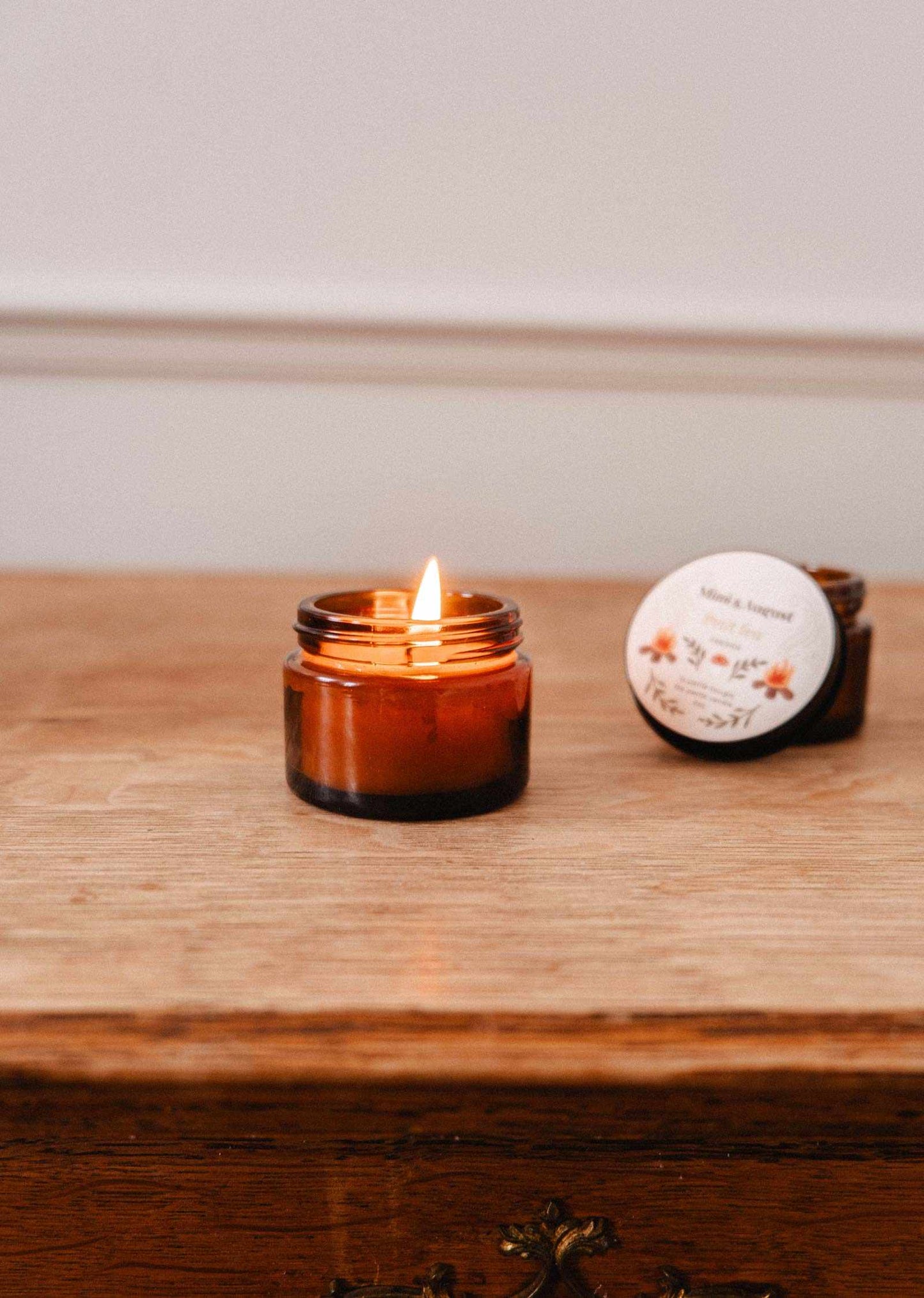 Mimi & August - Petit Feu – 2 oz Soy Candle: 2 oz