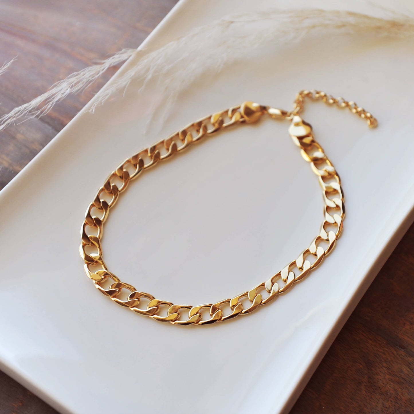 Oh So Lovely - Chunky Flat Link Necklace