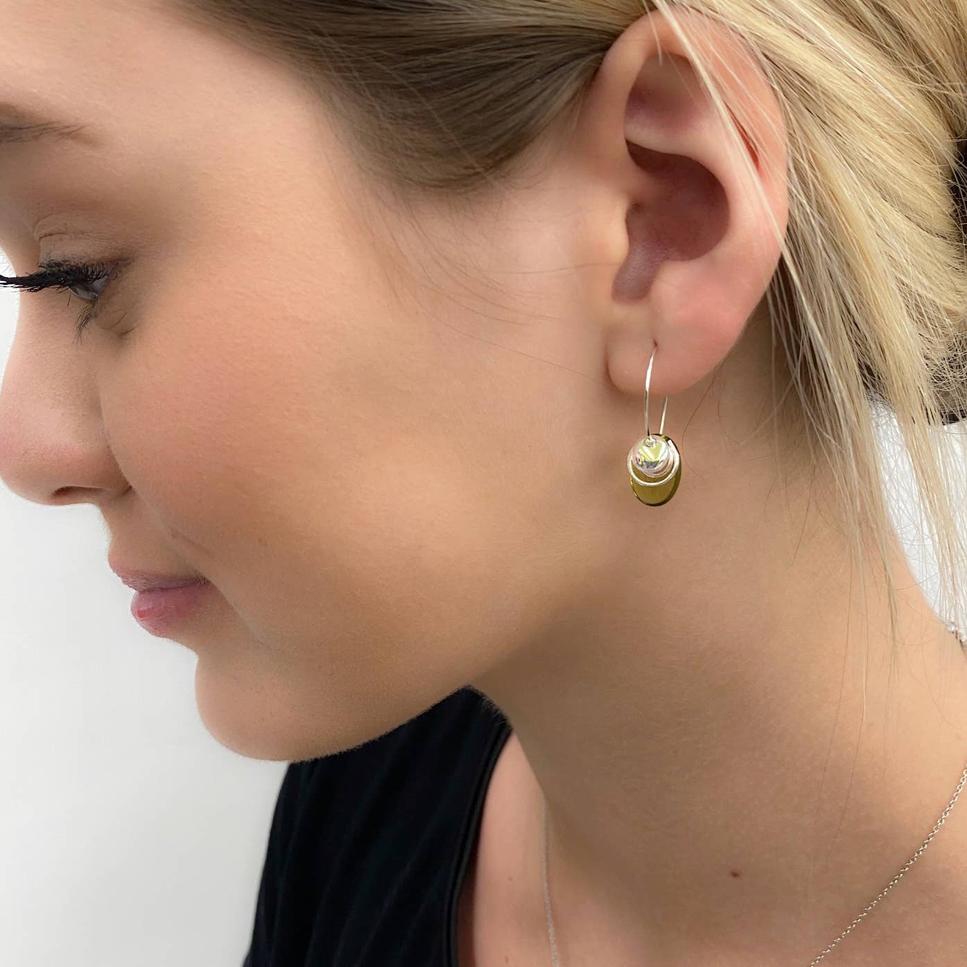 Conversations in Jewellery - LT26  - Earrings come with 9 interchangeable colours.
