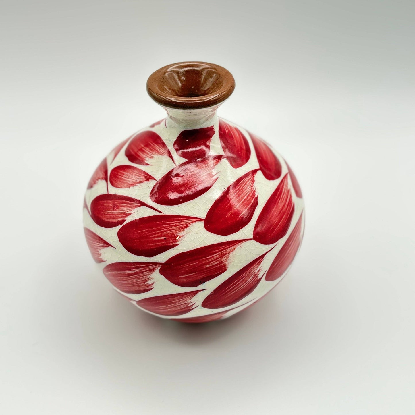 Dandarah Red Brushstrokes Pottery Vase