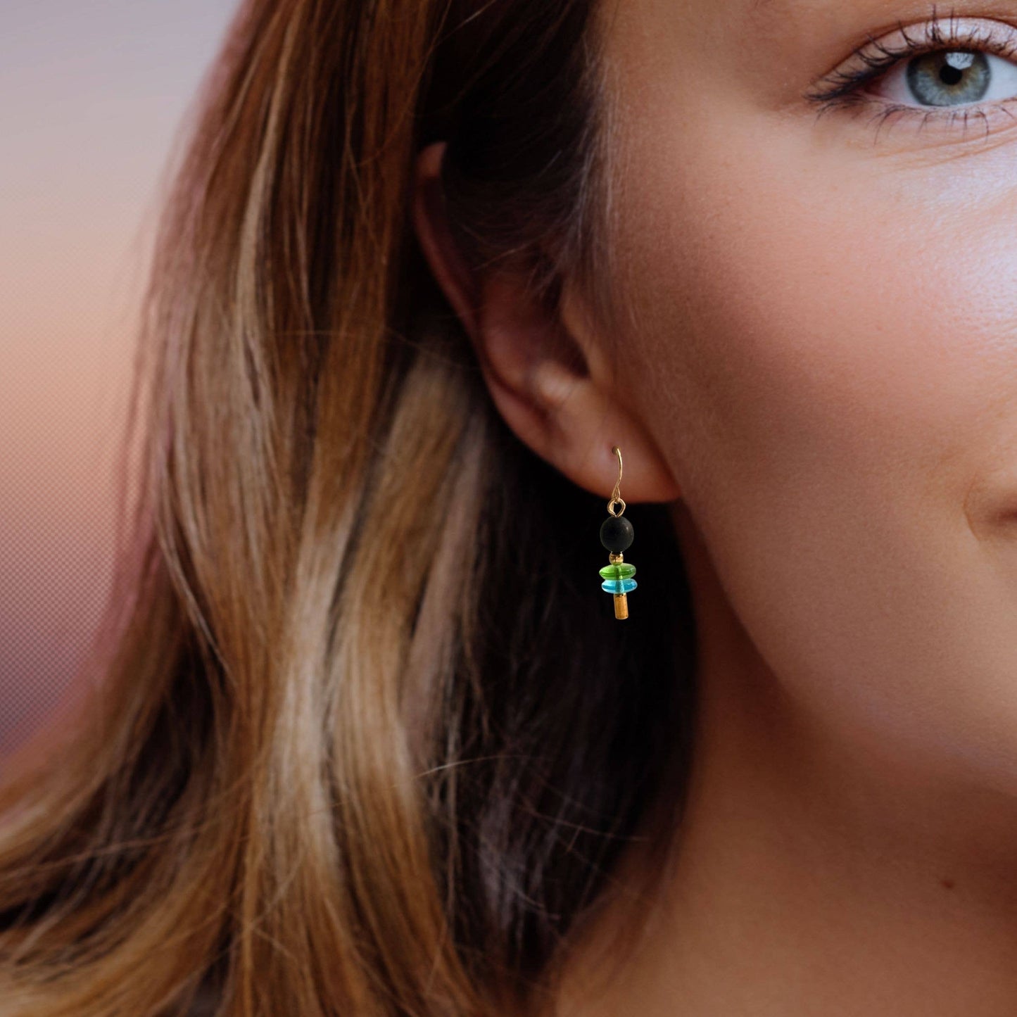 Conversations in Jewellery - AB26G - Earrings come with 10 interchangeable colours. 