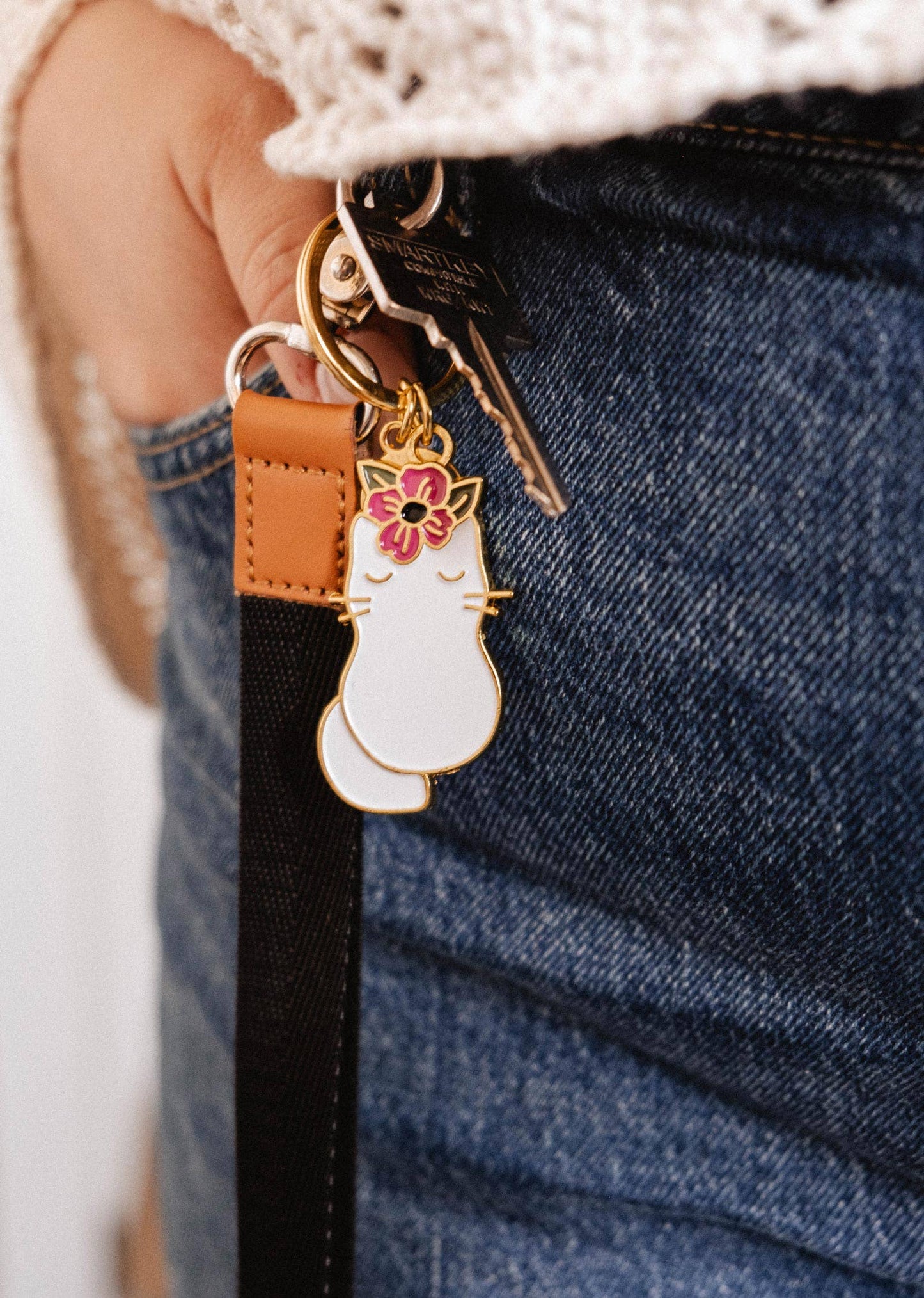Mimi & August - Floral Cat Keychain