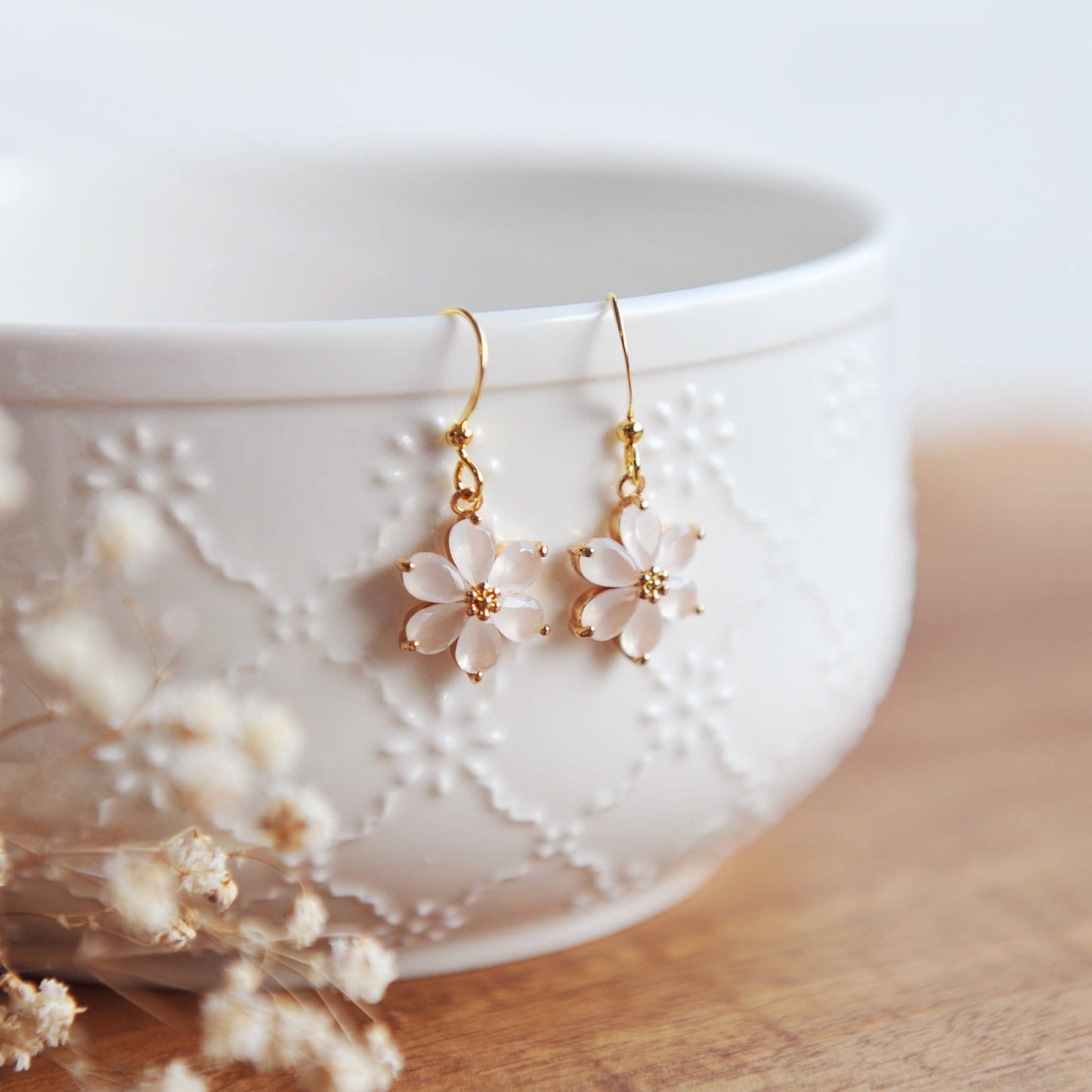 Oh So Lovely - CHARLOTTE, Beautiful Flower Dangle Earrings: Pink