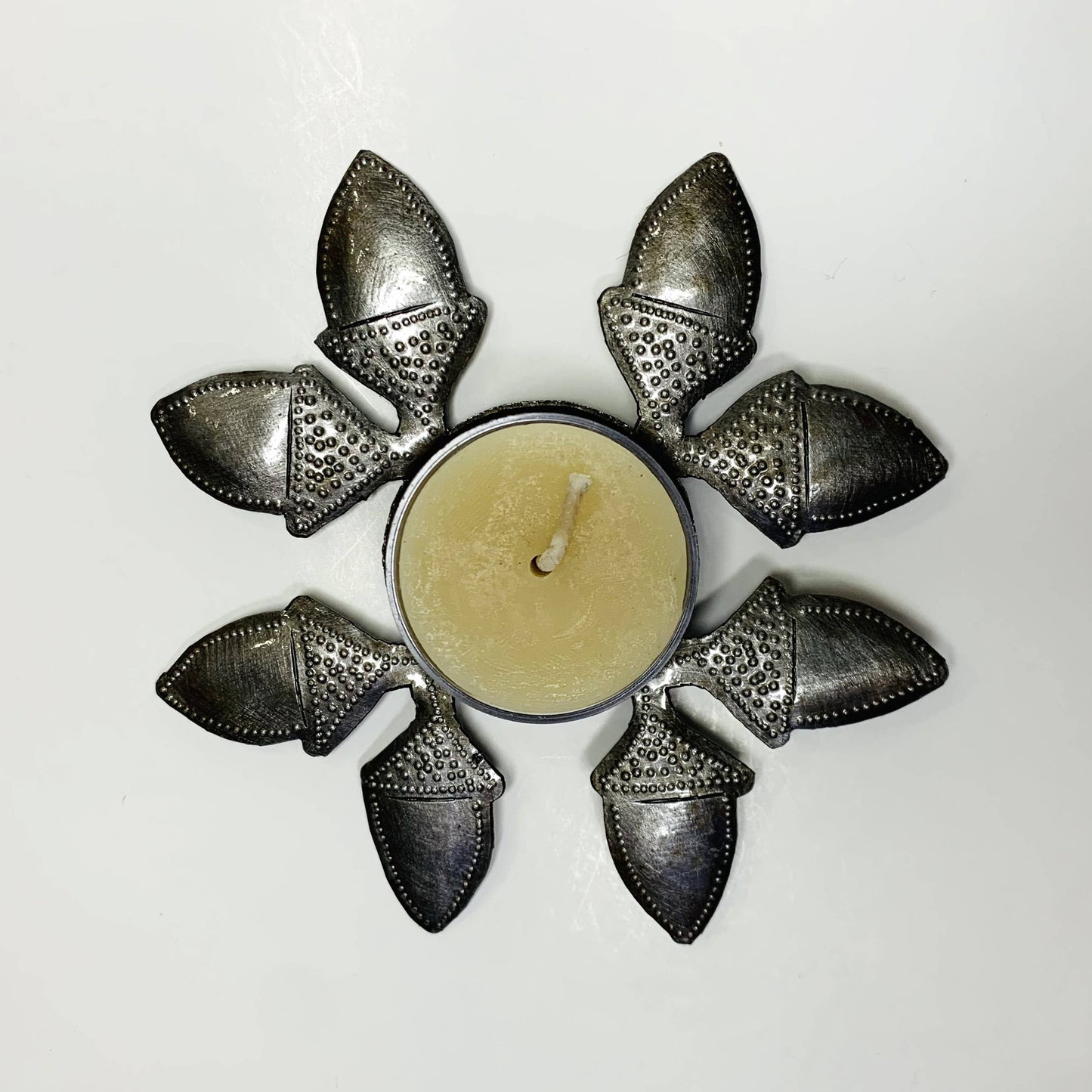 Dandarah Metal Tealight Plate - Acorn
