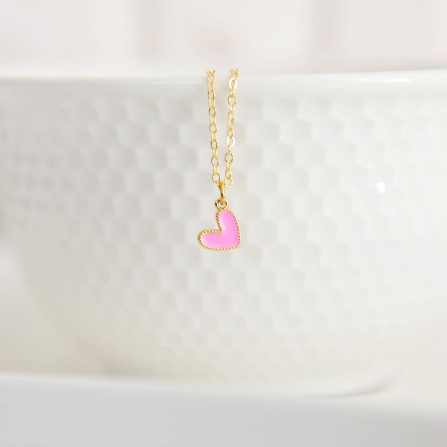 Oh So Lovely - Amari Vibrant Heart Necklace : Turquoise