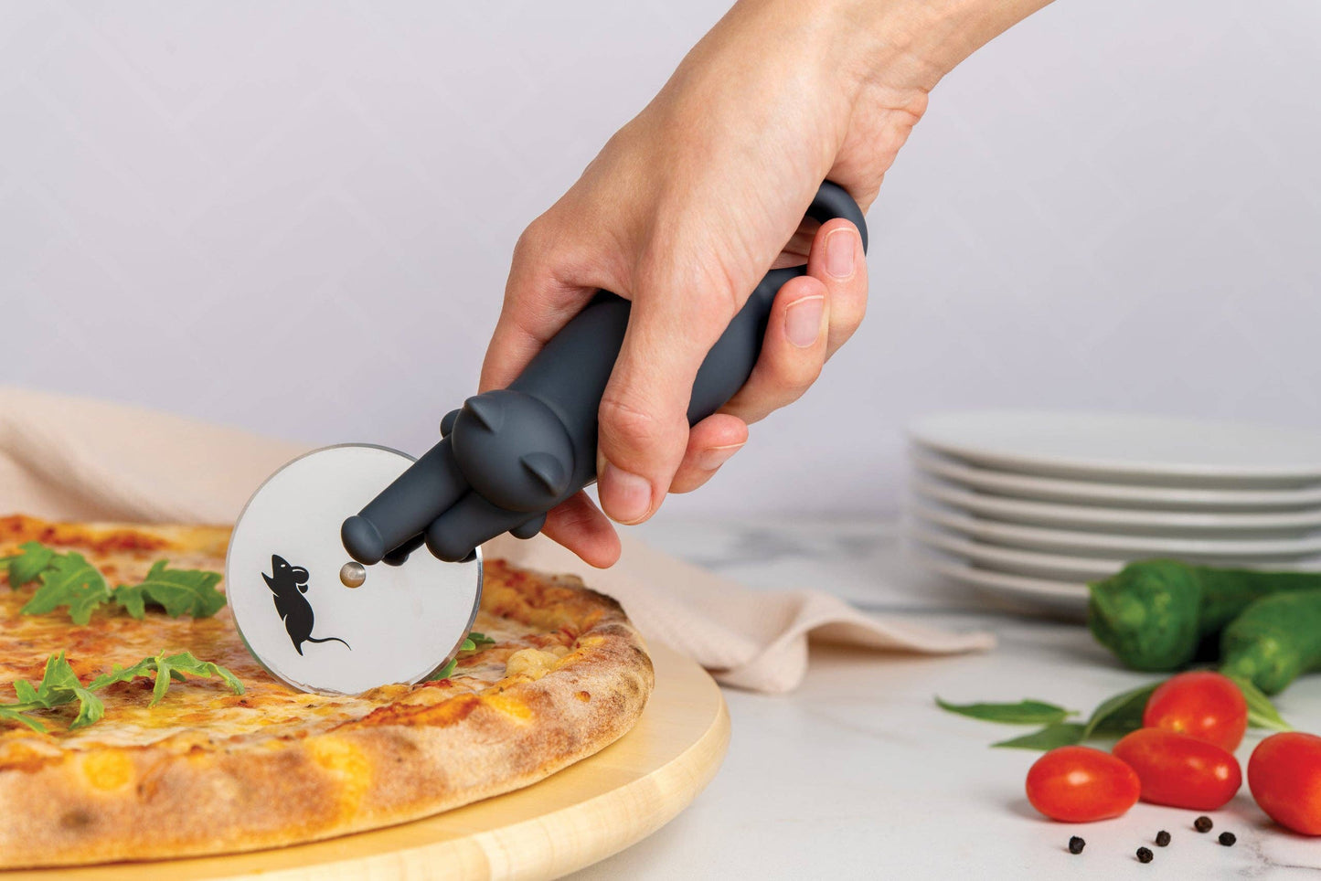 Canadian Gift Concept - OTOTO Kitty-Cut Pizza Cutter