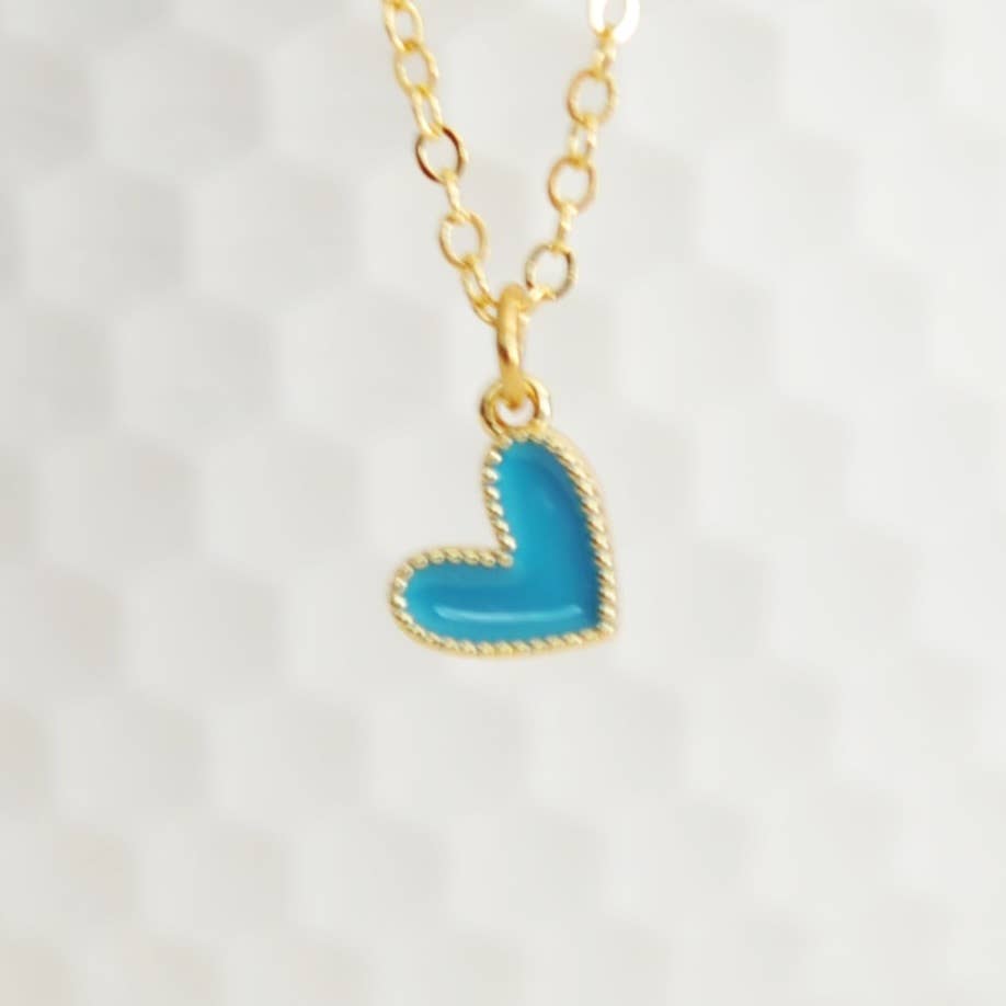 Oh So Lovely - Amari Vibrant Heart Necklace : Blue