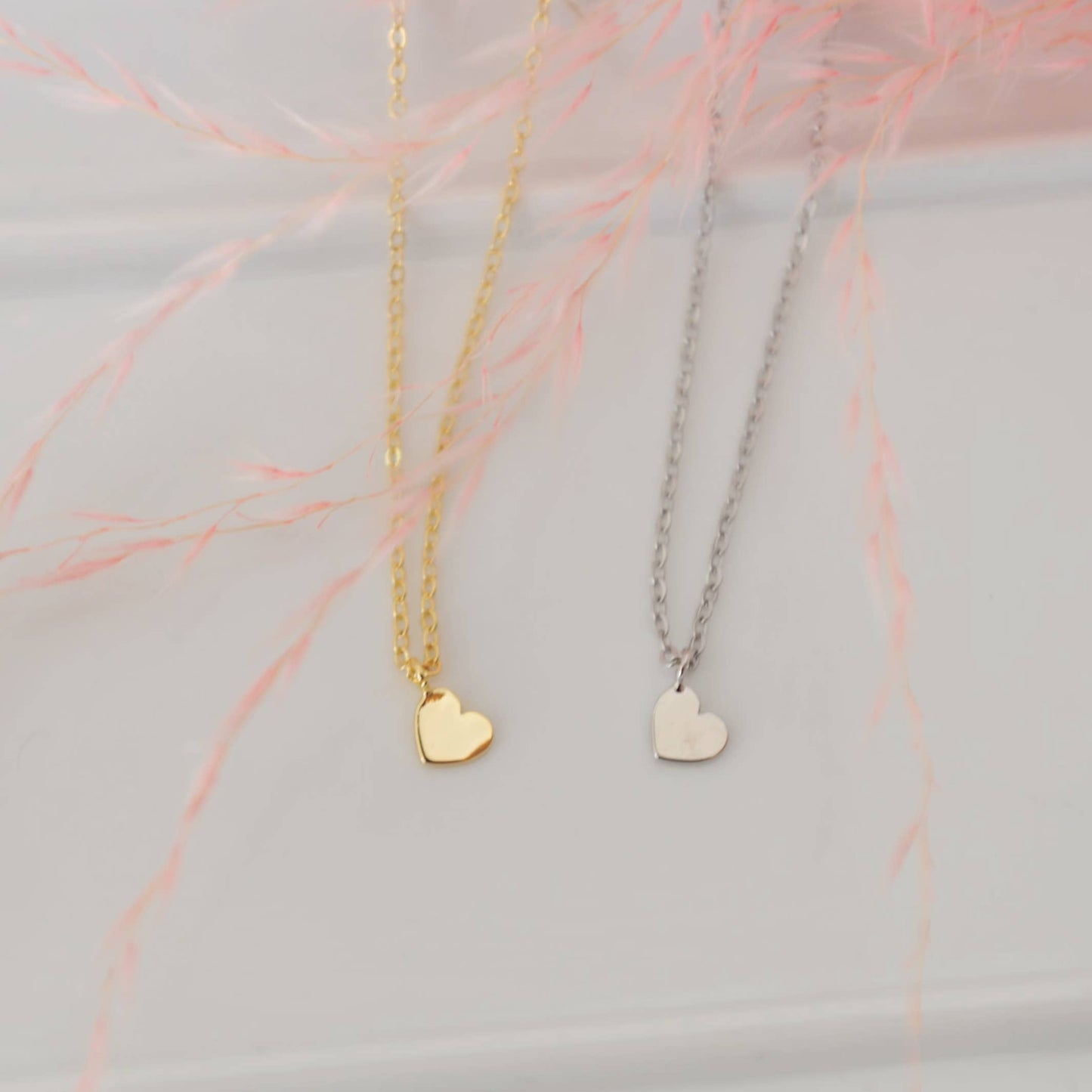 Oh So Lovely - Addi Dangle Heart Necklace: Yellow Gold