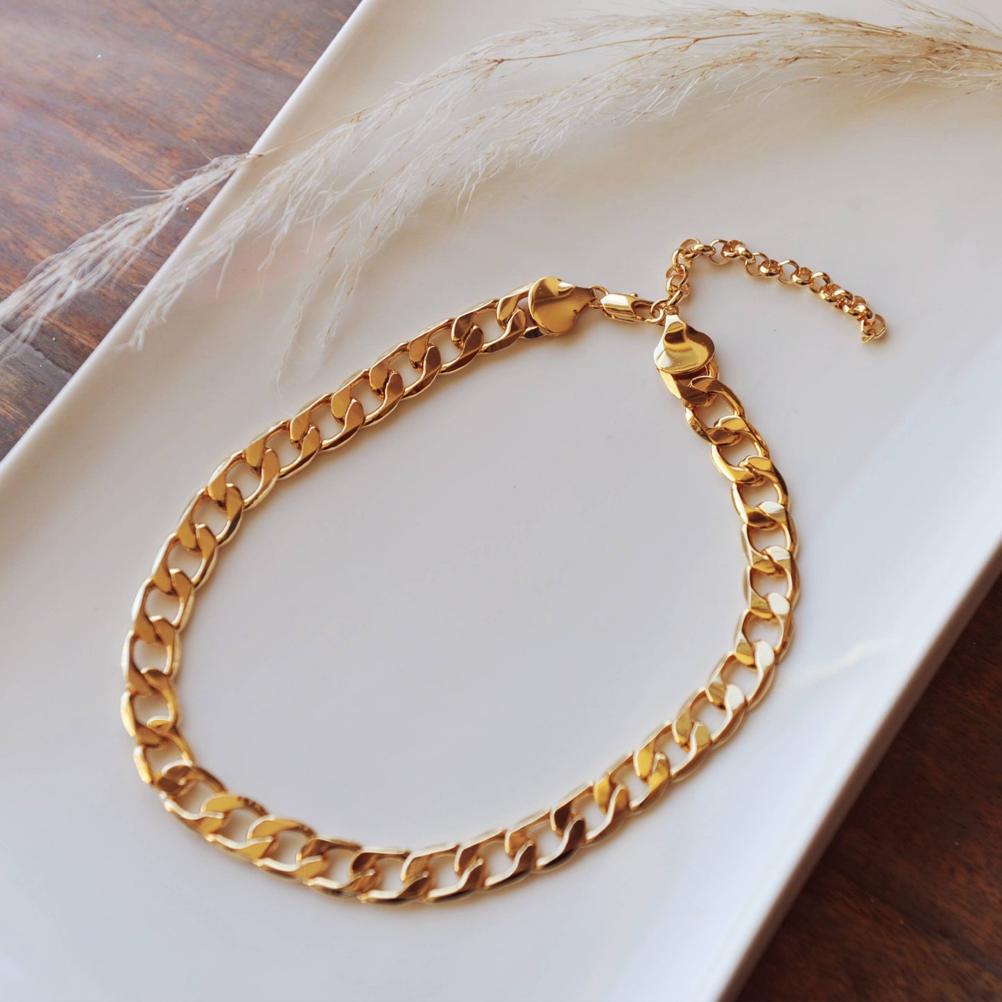 Oh So Lovely - Chunky Flat Link Necklace