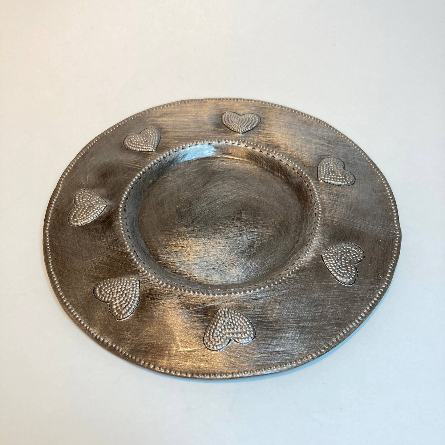 Dandarah Metal Pillar Candle Plate - Hearts