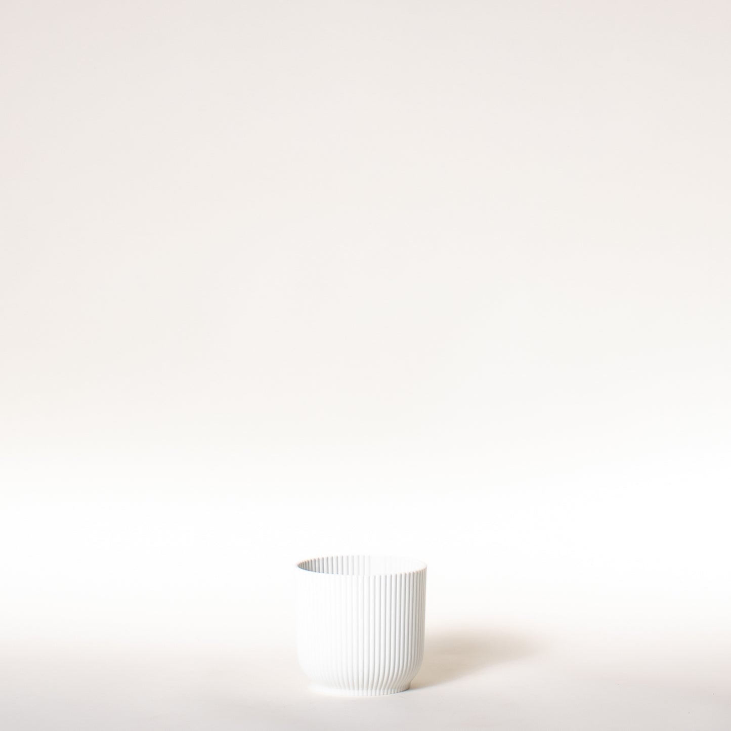 Ribbed White - 10 Inch Pot